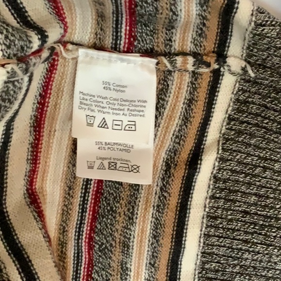 Sweater - Picture 7 of 7